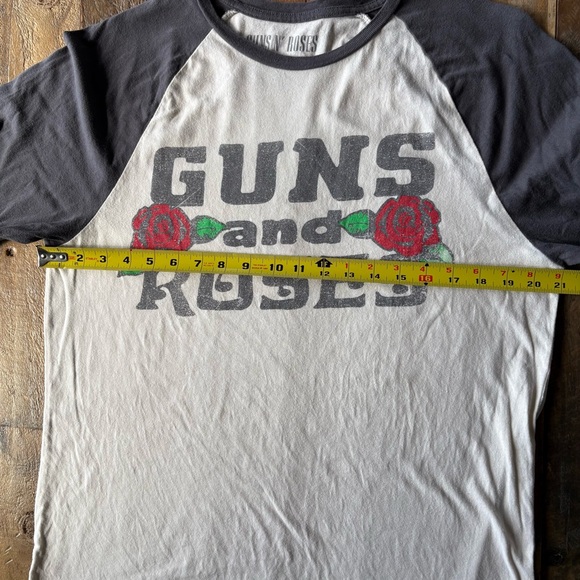 Guns N’ Roses Raglan Style T-Shirt - Picture 11 of 14